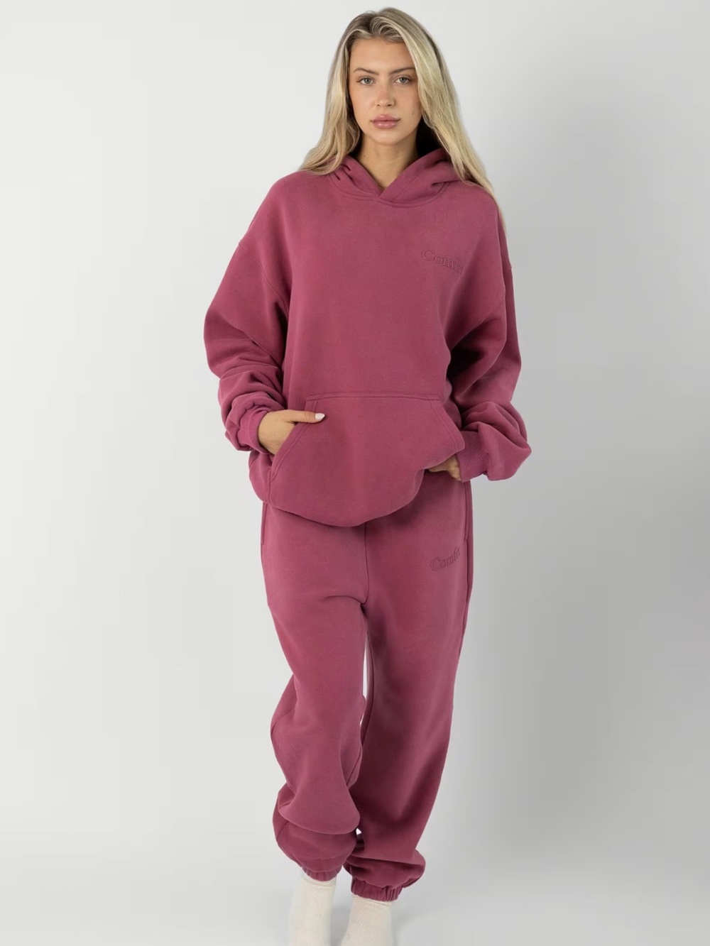 Comfrt- Minimalist Sweatpants and Sweatshirt Size S Berry- NWT